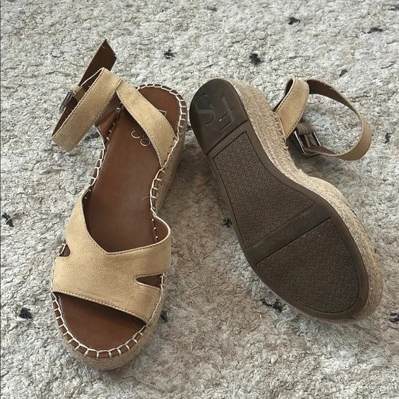 Franco Sarto Tan Espadrilles with Wedge Heel and Ankle Strap - Picture 4 of 4